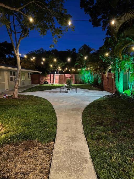 Cozy & Beautiful 1Bd Apartment W/Full Kitchen! Fort Lauderdale Exteriör bild